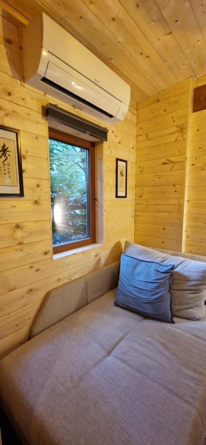 Utopia Village - Art & Nature Lodges Монс Экстерьер фото