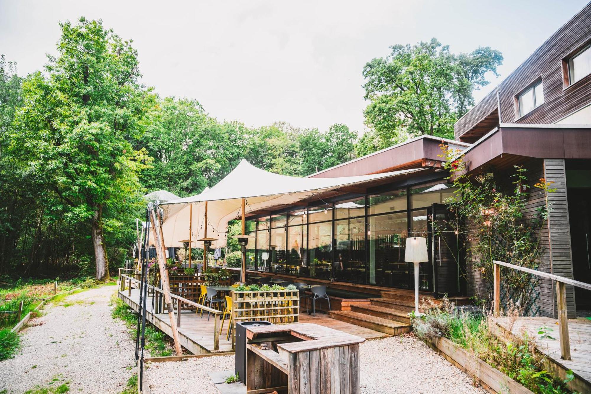 Utopia Village - Art & Nature Lodges Монс Экстерьер фото